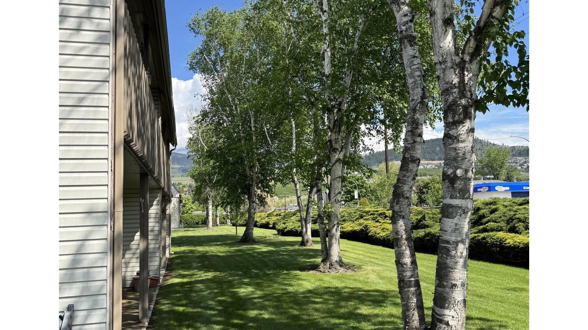 









290


Highway 33

, 113,
Kelowna,




BC
V1X 2A3

