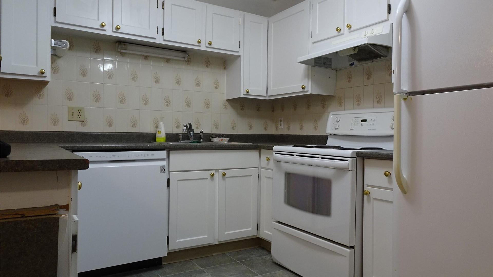 









290


Highway 33

, 113,
Kelowna,




BC
V1X 2A3

