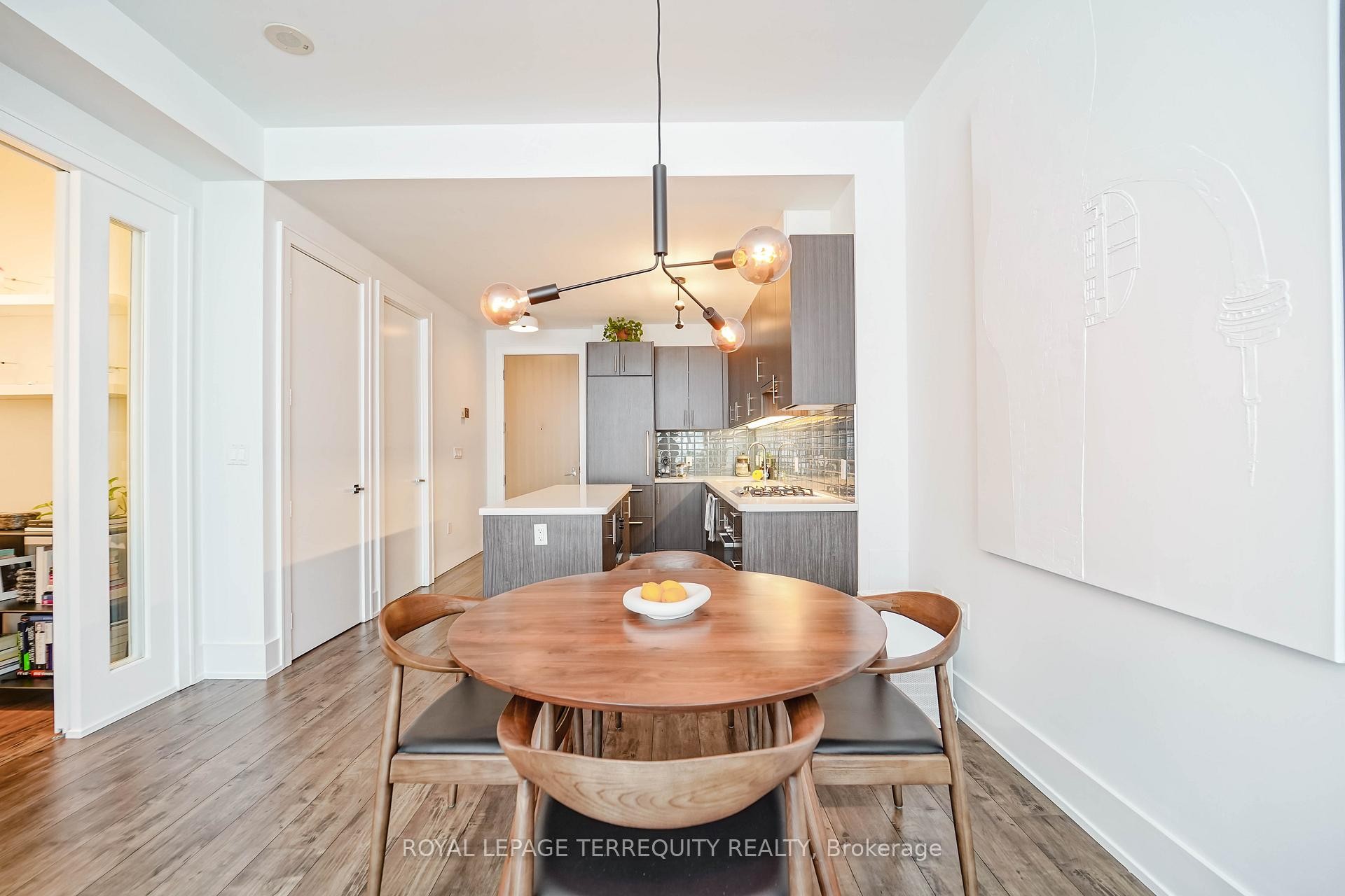 









29


Queens Quay

N/A East, 410,
Toronto,




ON
M5E 0A4

