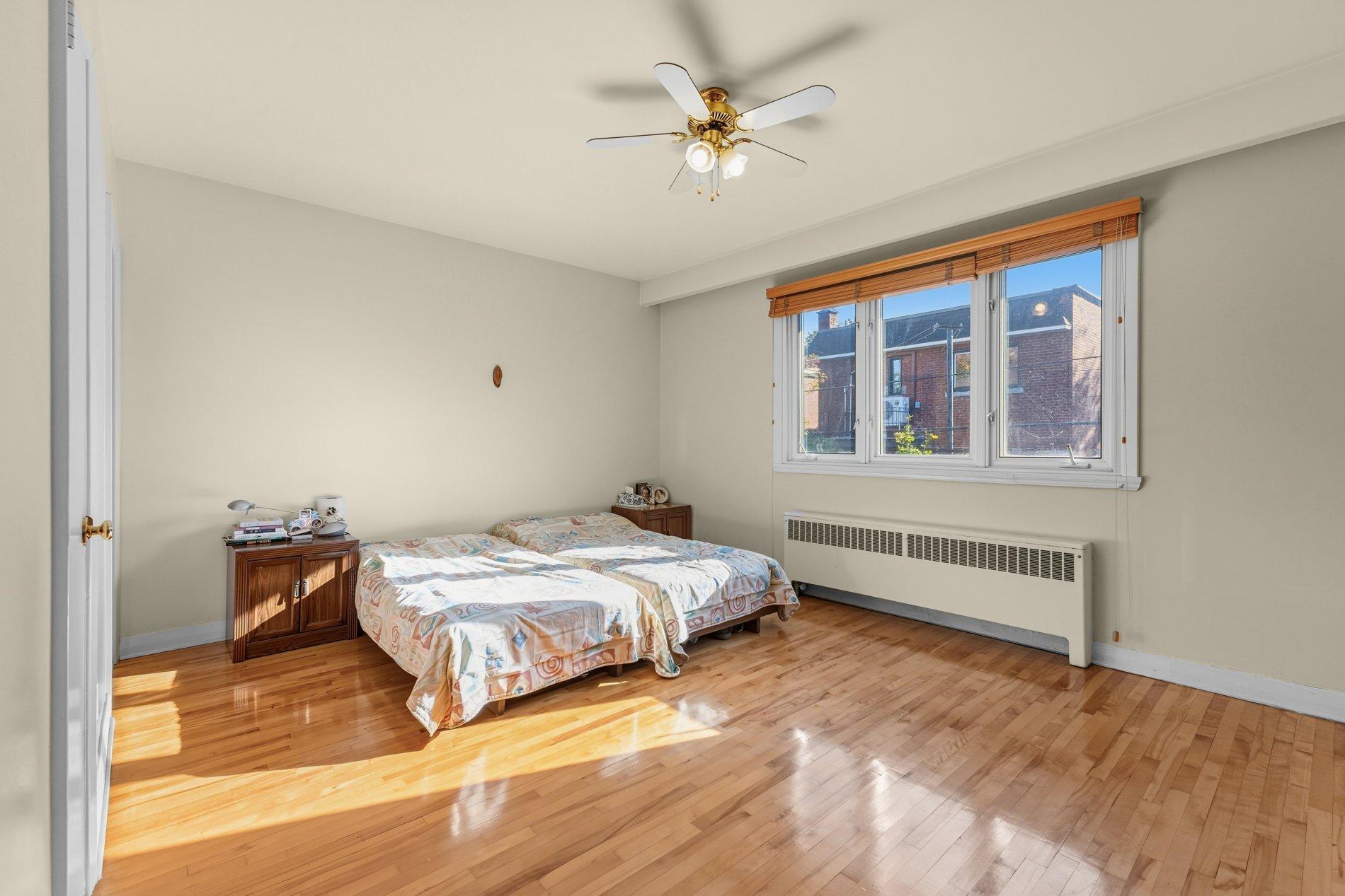 









4900


Boul. Cavendish

,
Montréal (Côte-des-Neiges/Notre-Dame-de-Grâce),




QC
H4V2R3

