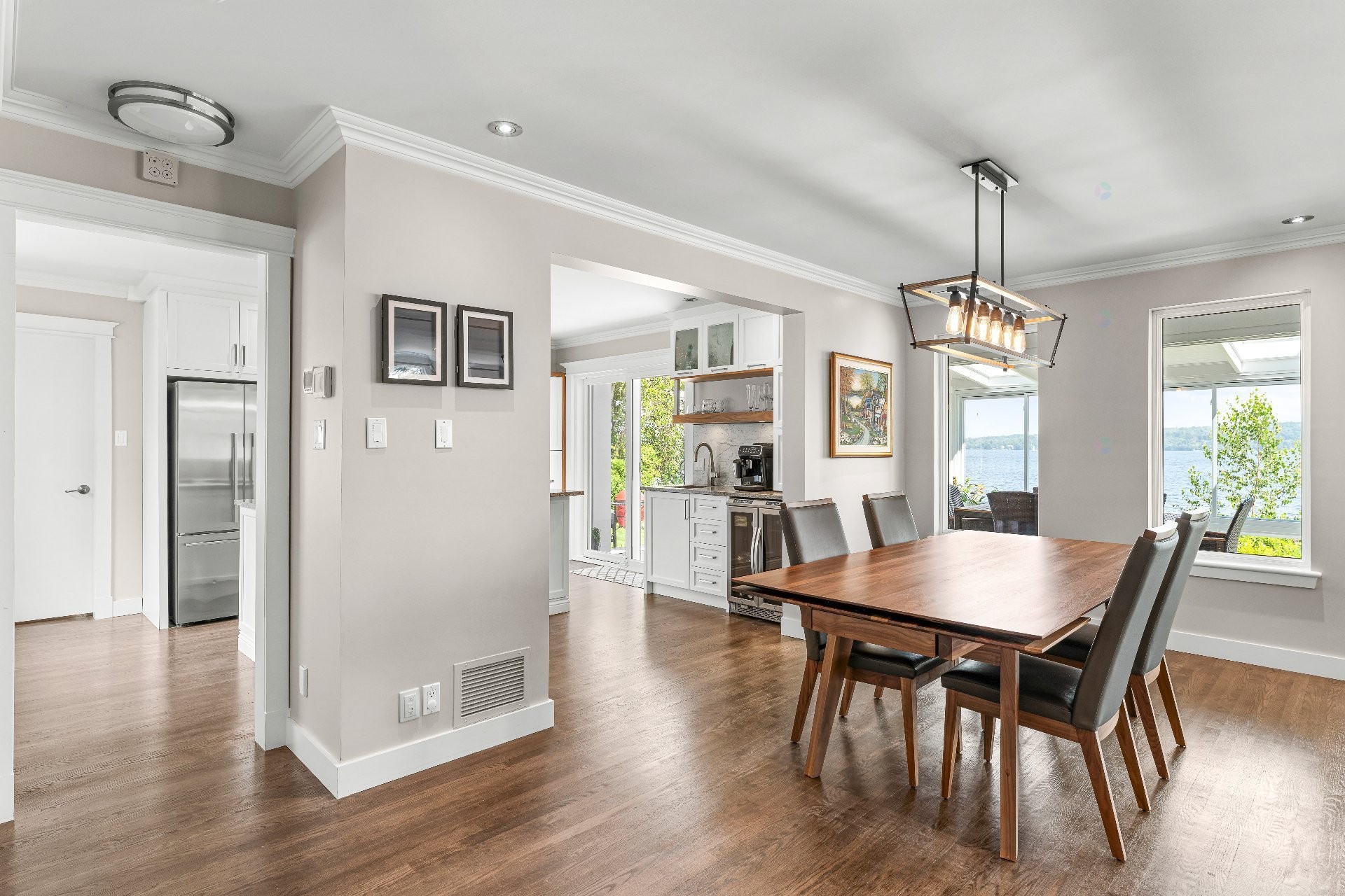 









916


Ch. Viens

,
Magog,




QC
J1X7T1

