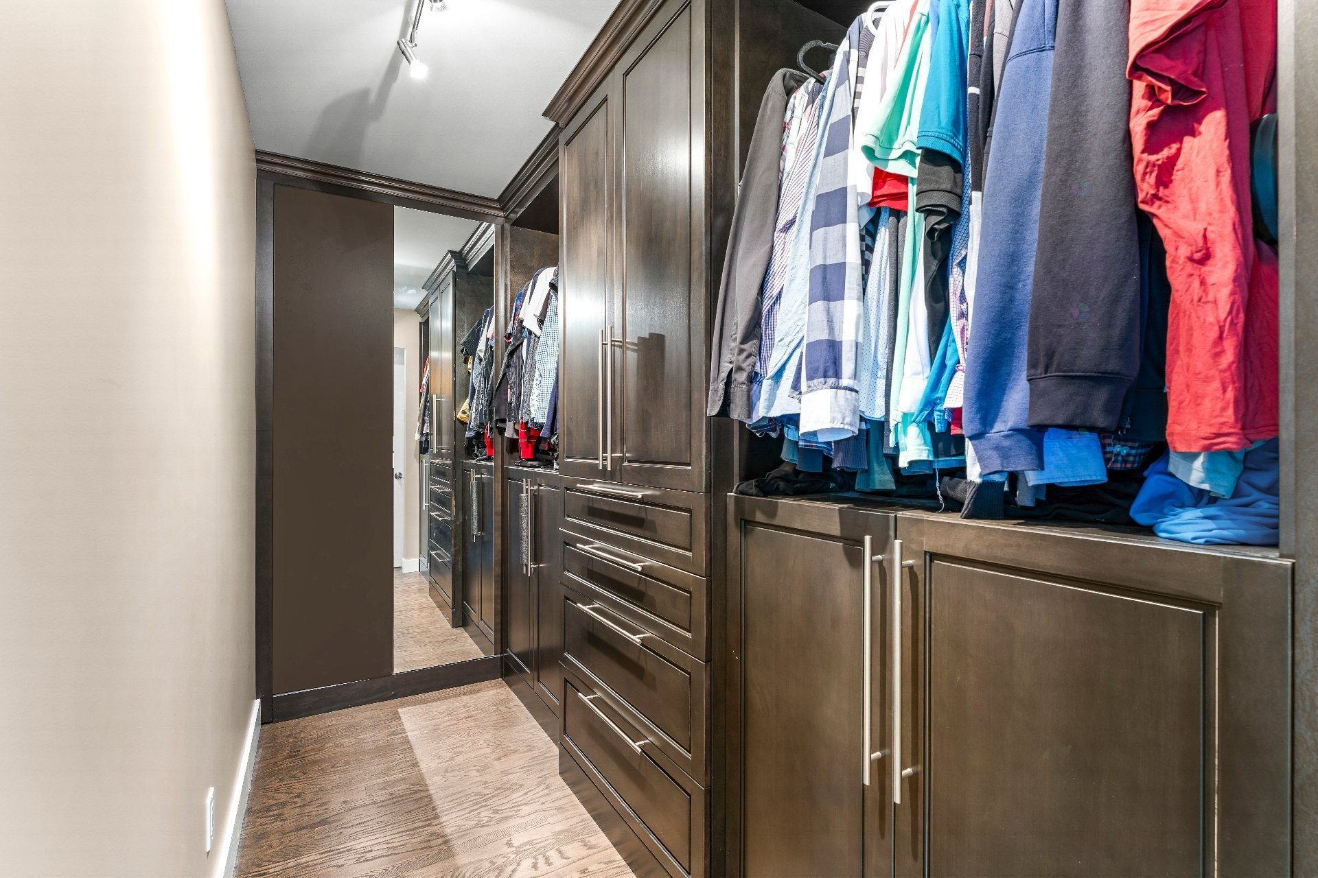 









916


Ch. Viens

,
Magog,




QC
J1X7T1

