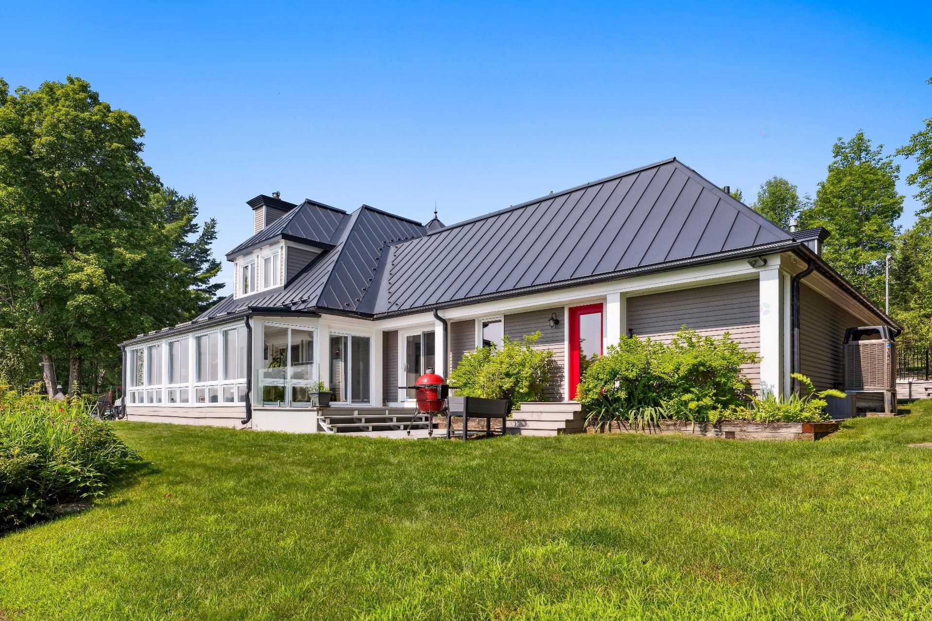 









916


Ch. Viens

,
Magog,




QC
J1X7T1

