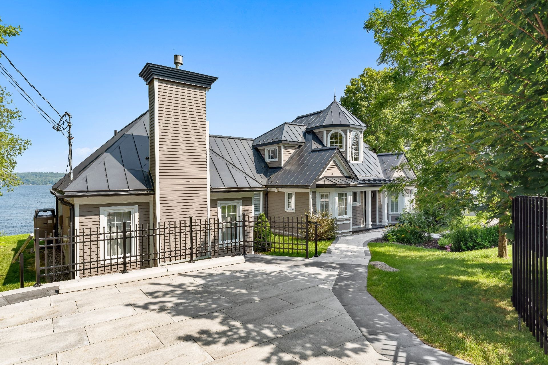 









916


Ch. Viens

,
Magog,




QC
J1X7T1

