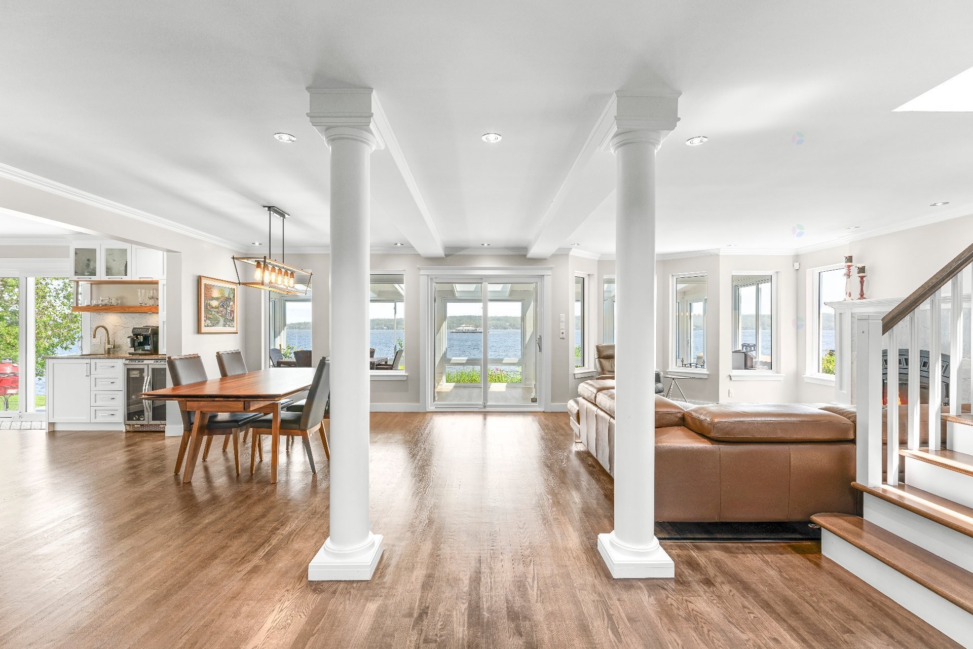 









916


Ch. Viens

,
Magog,




QC
J1X7T1

