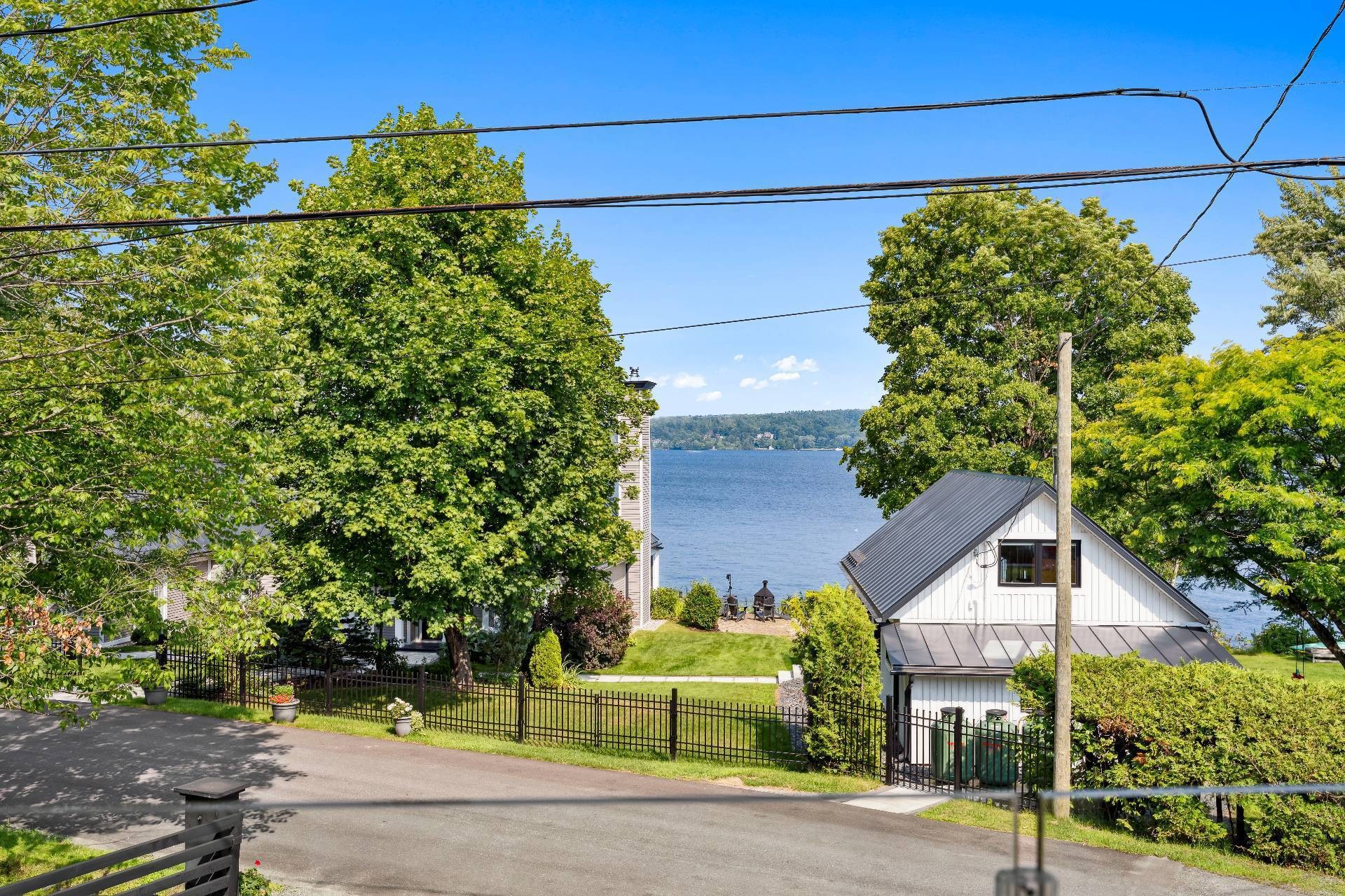 









916


Ch. Viens

,
Magog,




QC
J1X7T1

