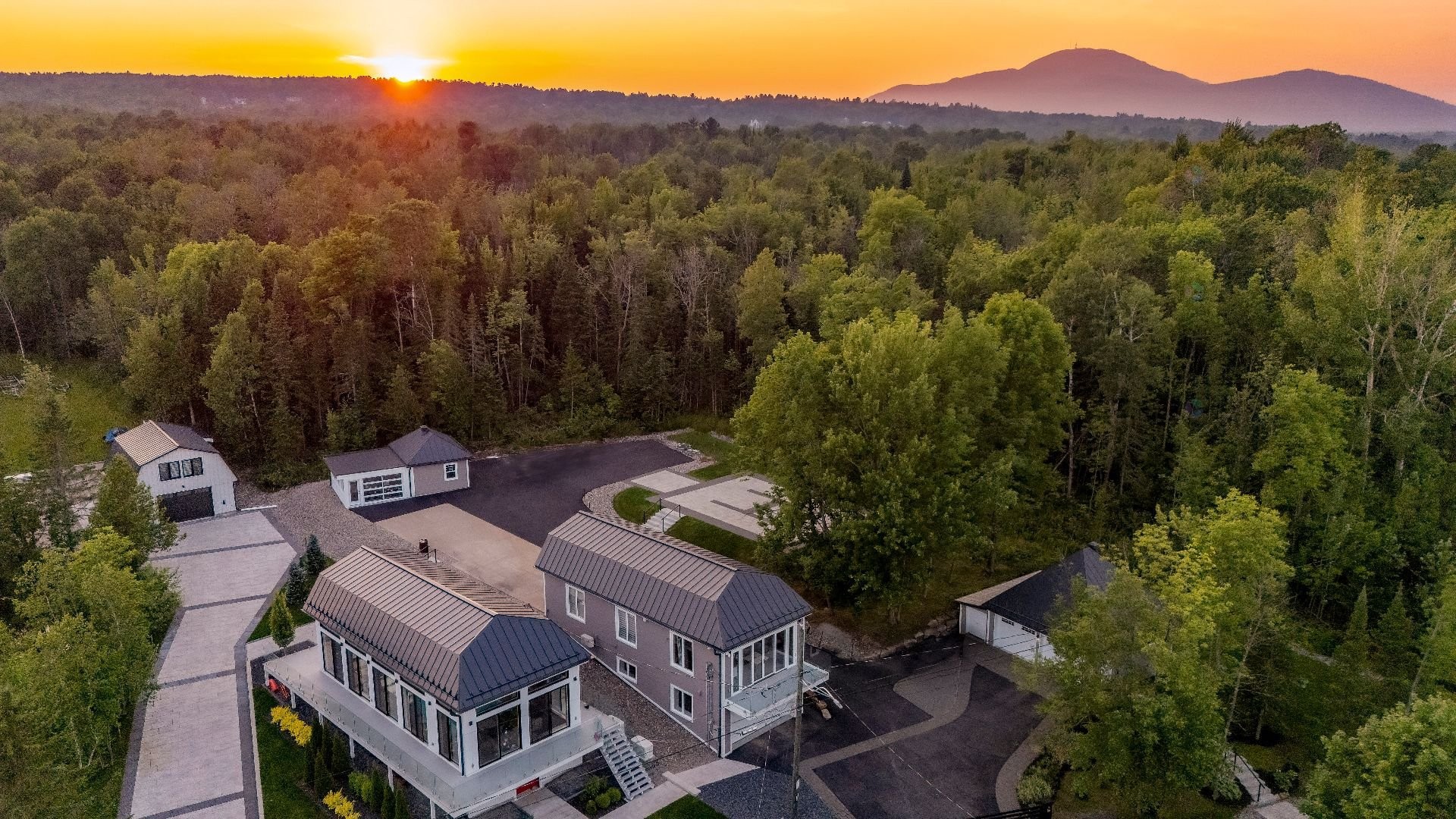 









916


Ch. Viens

,
Magog,




QC
J1X7T1

