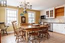 Eat-in Kitchen