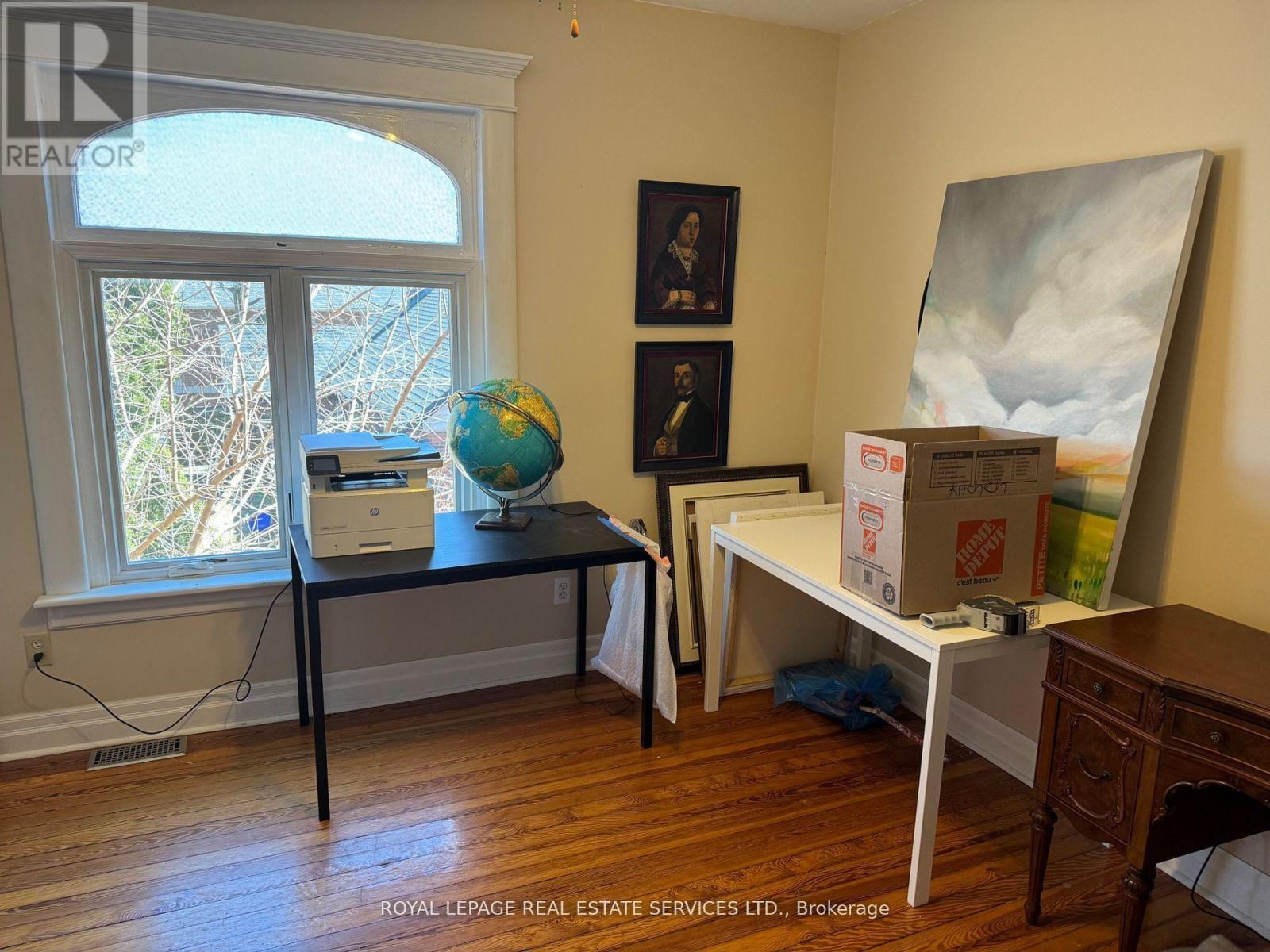 












496 WALKER'S LINE

,
Burlington,




Ontario
L7N2E2

