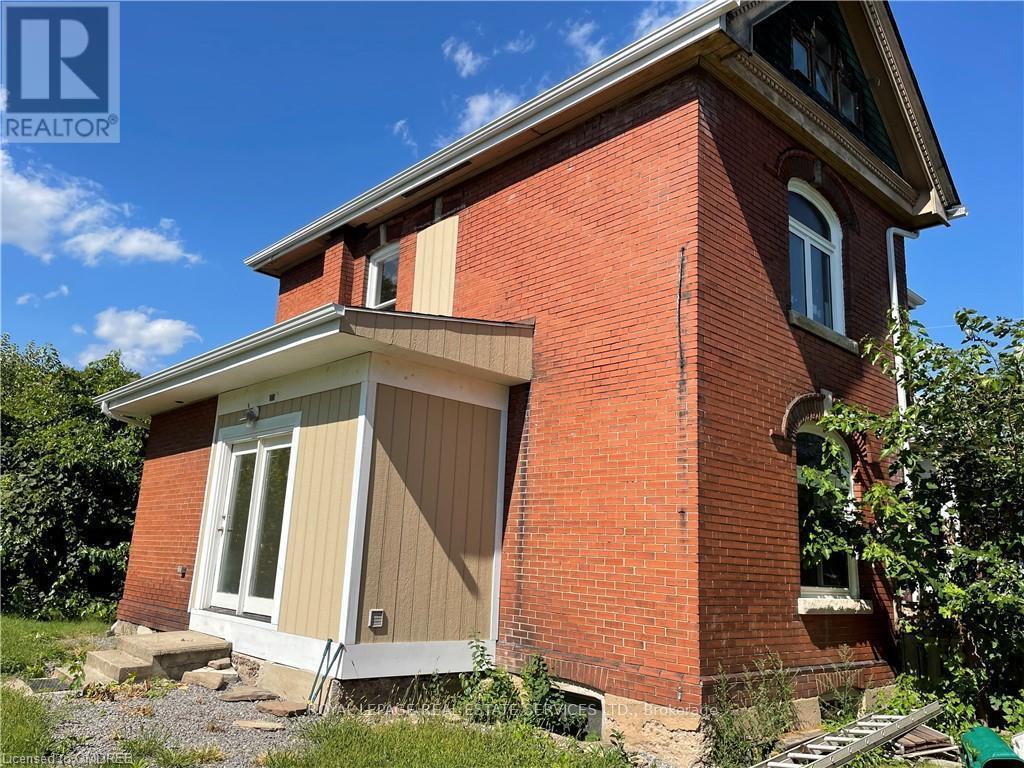 












496 WALKER'S LINE

,
Burlington,




Ontario
L7N2E2

