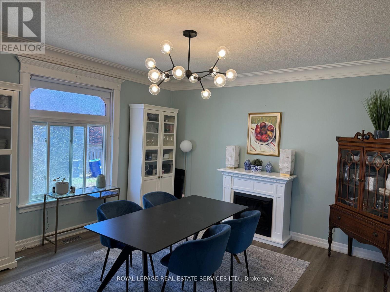 












496 WALKER'S LINE

,
Burlington,




Ontario
L7N2E2

