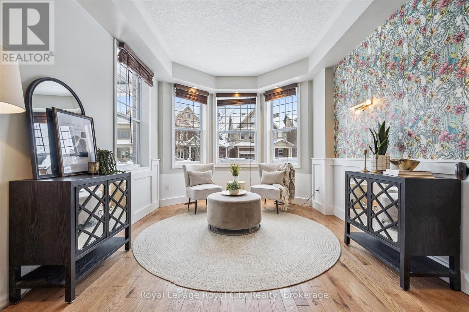 












73 AMSTERDAM CRESCENT

,
Guelph (Pineridge/Westminster Woods),




Ontario
N1L1T4

