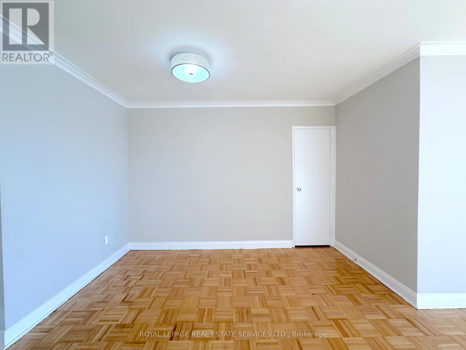 












208 - 276 ST CLAIR AVENUE W

,
Toronto,




Ontario
M4V1R9

