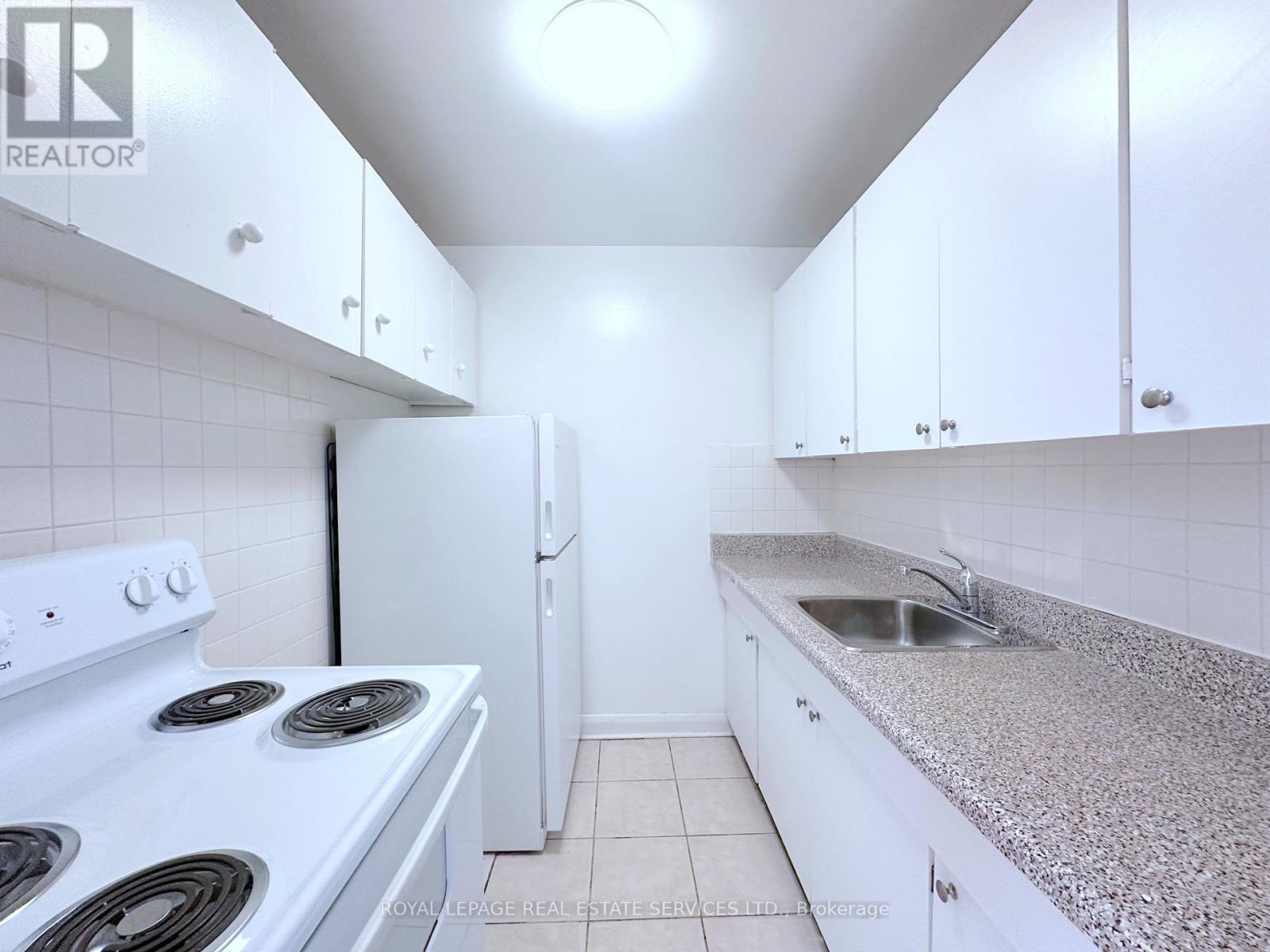 












208 - 276 ST CLAIR AVENUE W

,
Toronto,




Ontario
M4V1R9

