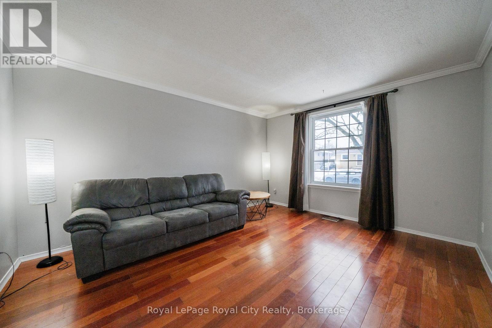 












43 PATIENCE CRESCENT

,
London South (South X),




Ontario
N6E2K7

