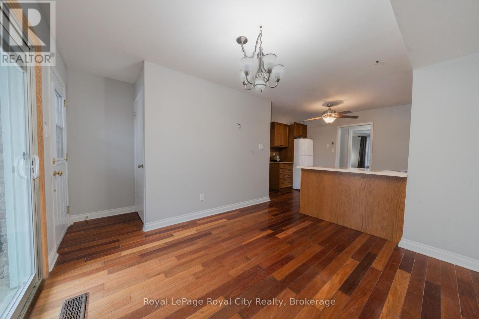 












43 PATIENCE CRESCENT

,
London South (South X),




Ontario
N6E2K7

