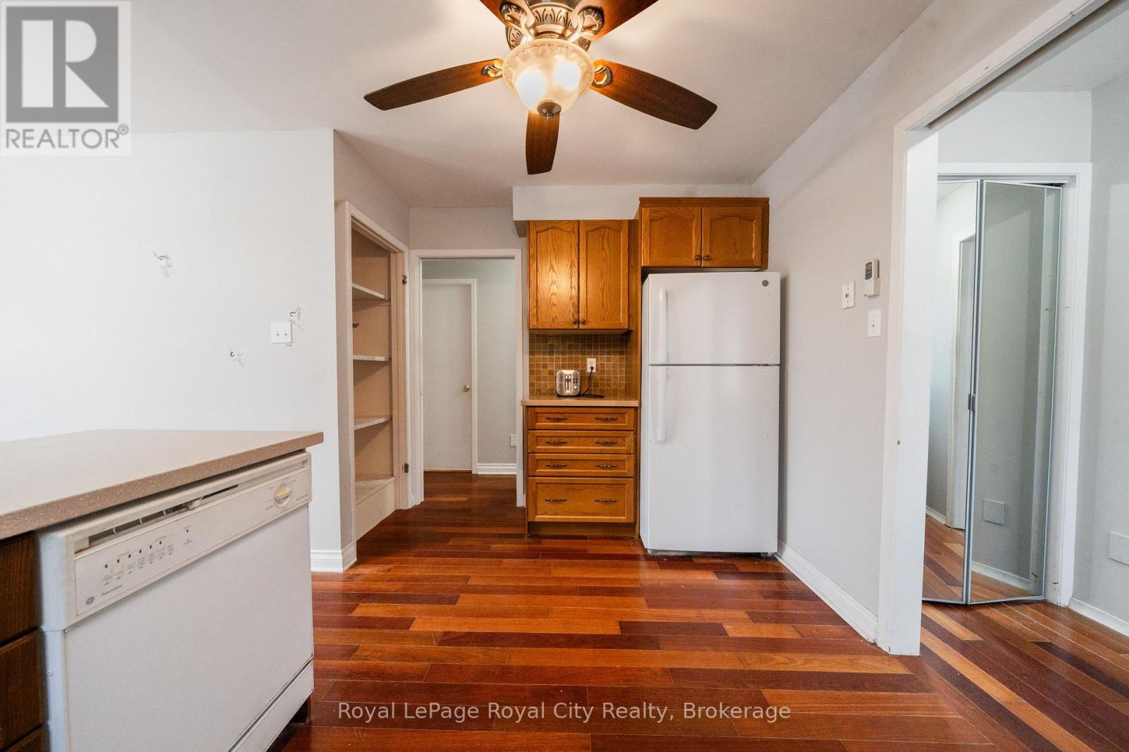 












43 PATIENCE CRESCENT

,
London South (South X),




Ontario
N6E2K7

