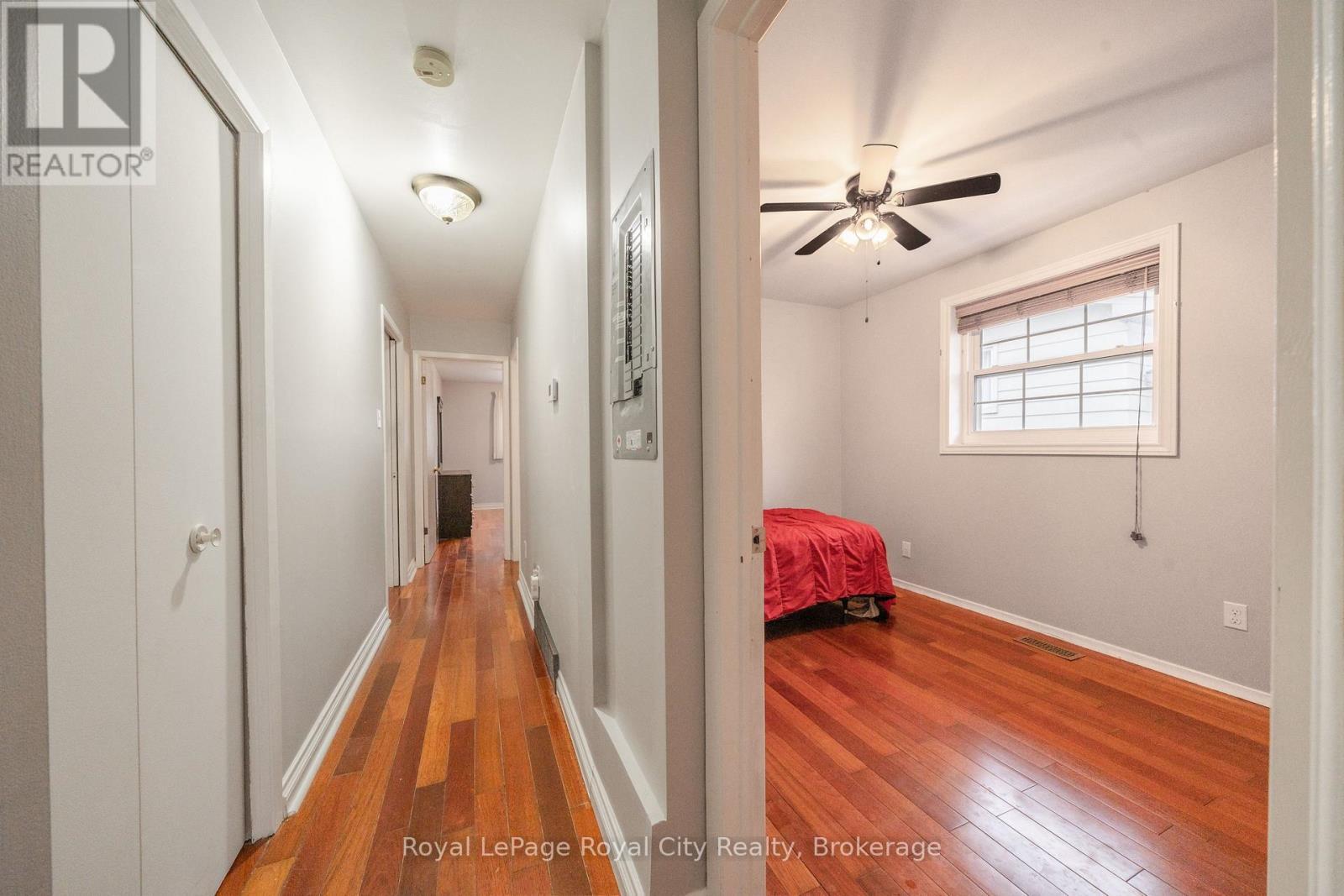 












43 PATIENCE CRESCENT

,
London South (South X),




Ontario
N6E2K7

