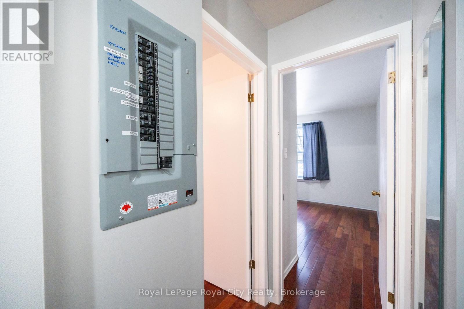 












43 PATIENCE CRESCENT

,
London South (South X),




Ontario
N6E2K7

