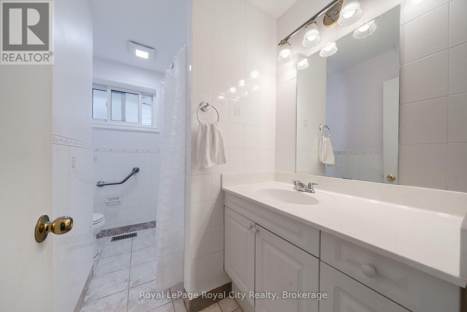 












43 PATIENCE CRESCENT

,
London South (South X),




Ontario
N6E2K7

