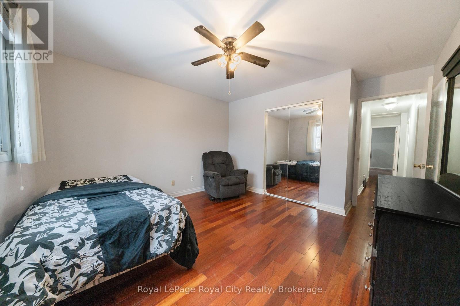 












43 PATIENCE CRESCENT

,
London South (South X),




Ontario
N6E2K7

