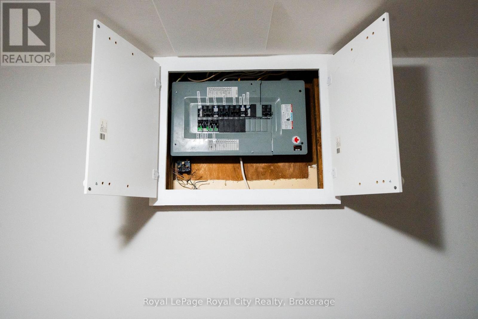 












43 PATIENCE CRESCENT

,
London South (South X),




Ontario
N6E2K7

