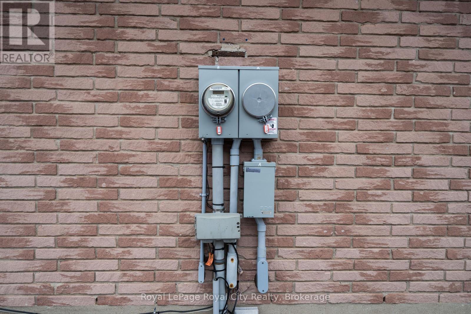 












43 PATIENCE CRESCENT

,
London South (South X),




Ontario
N6E2K7

