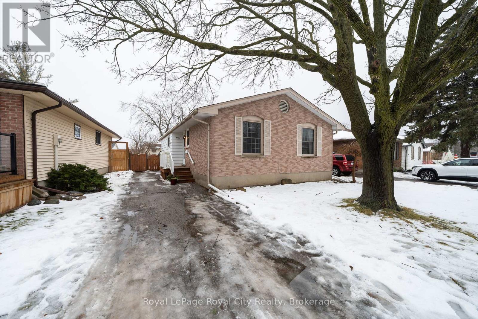 












43 PATIENCE CRESCENT

,
London South (South X),




Ontario
N6E2K7

