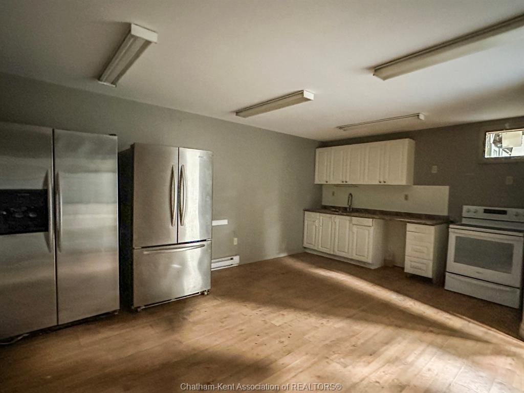 









34


Story

Street,
Blenheim,




ON
N0P 1A0

