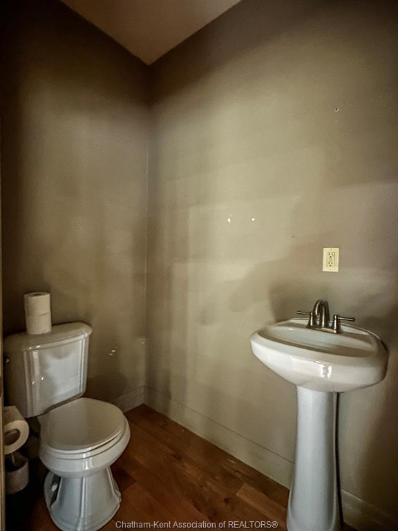 









34


Story

Street,
Blenheim,




ON
N0P 1A0

