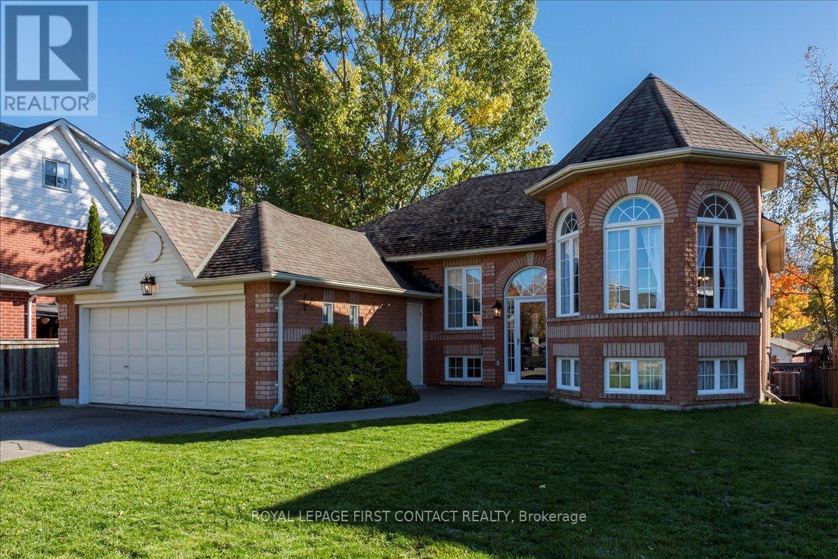 












701 HAPPY VALE DRIVE

,
Innisfil,




Ontario
L9S2E6


