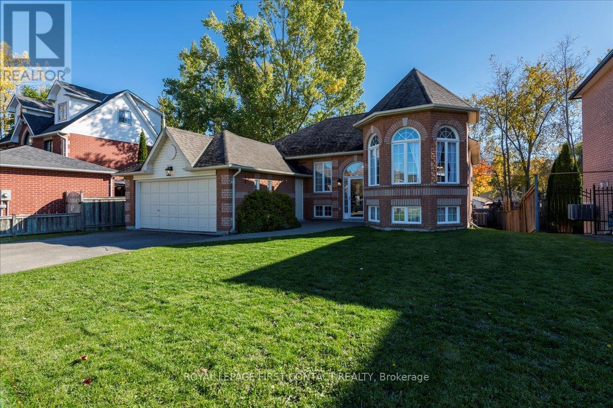 












701 HAPPY VALE DRIVE

,
Innisfil,




Ontario
L9S2E6

