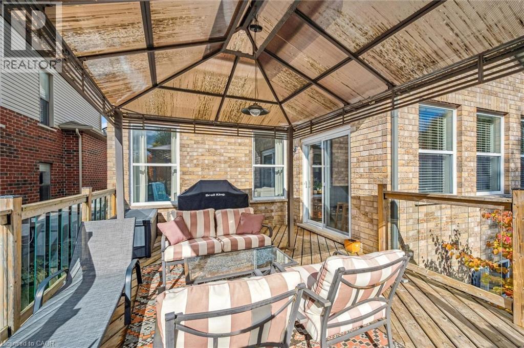 












73 AMSTERDAM Crescent

,
Guelph,




Ontario
N1L1T5

