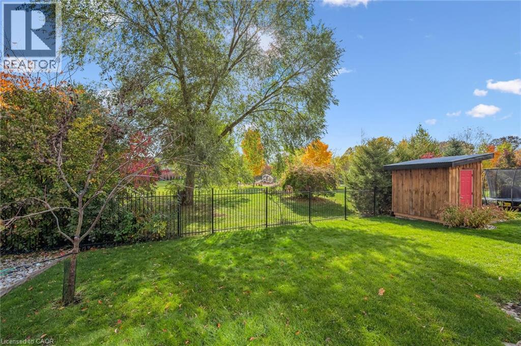 












73 AMSTERDAM Crescent

,
Guelph,




Ontario
N1L1T5

