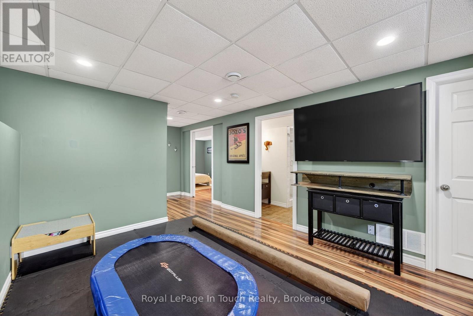 












39 ST. LAURENT BOULEVARD

,
Tiny,




Ontario
L9M1R3

