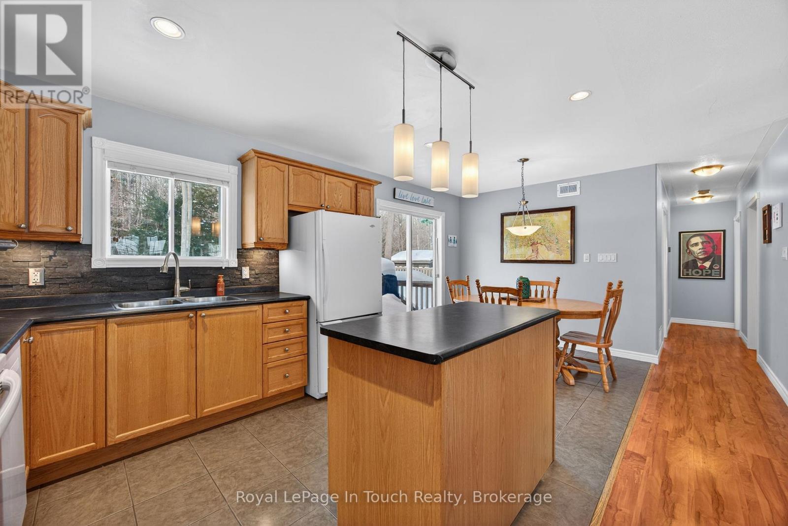 












39 ST. LAURENT BOULEVARD

,
Tiny,




Ontario
L9M1R3

