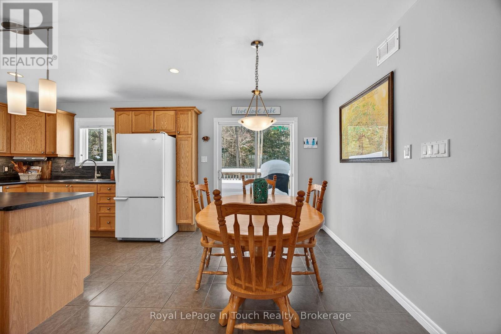 












39 ST. LAURENT BOULEVARD

,
Tiny,




Ontario
L9M1R3

