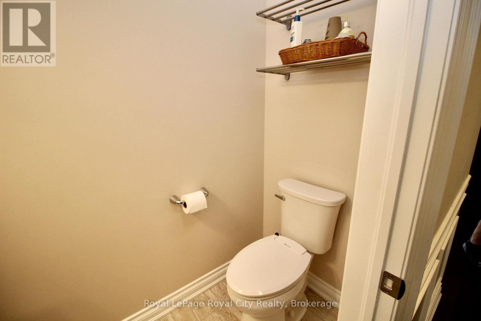 












39 DALMENY DRIVE

,
Brampton (Credit Valley),




Ontario
L6X2Y4

