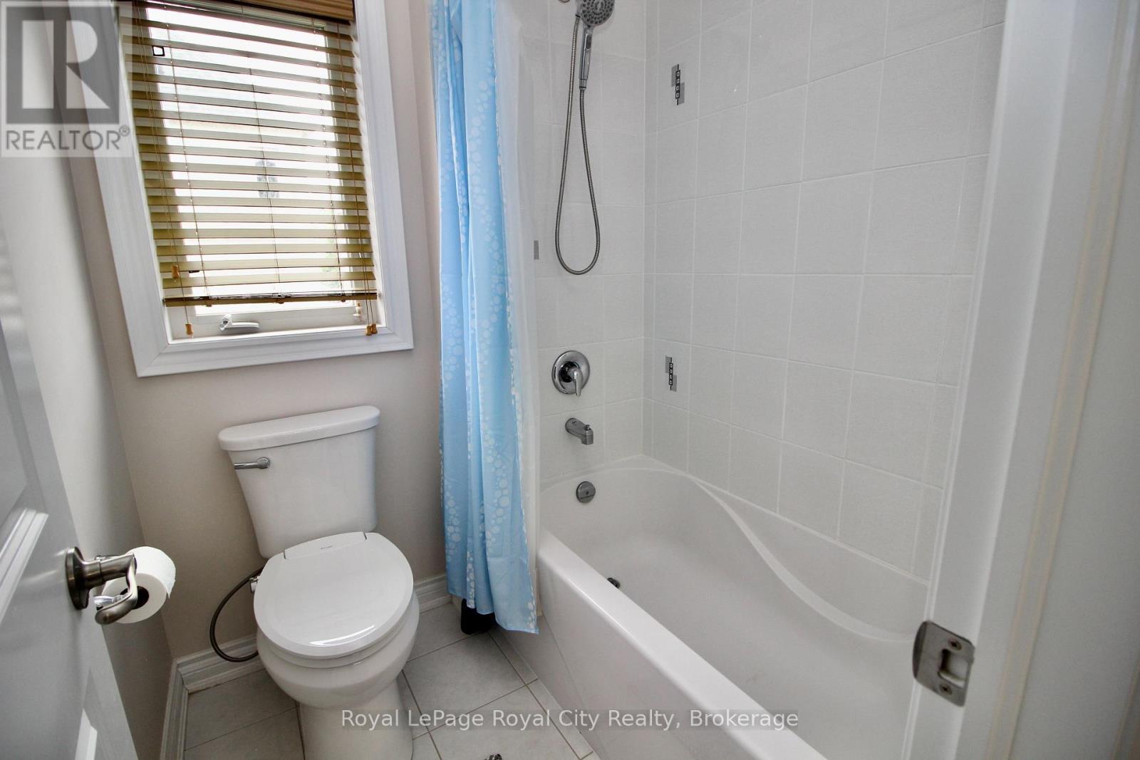 












39 DALMENY DRIVE

,
Brampton (Credit Valley),




Ontario
L6X2Y4

