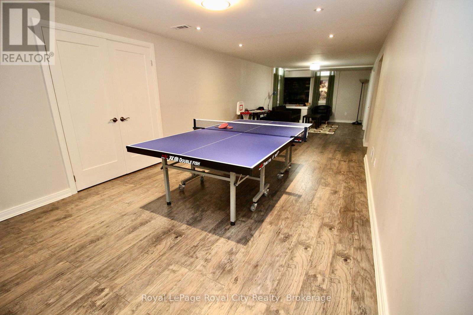 












39 DALMENY DRIVE

,
Brampton (Credit Valley),




Ontario
L6X2Y4

