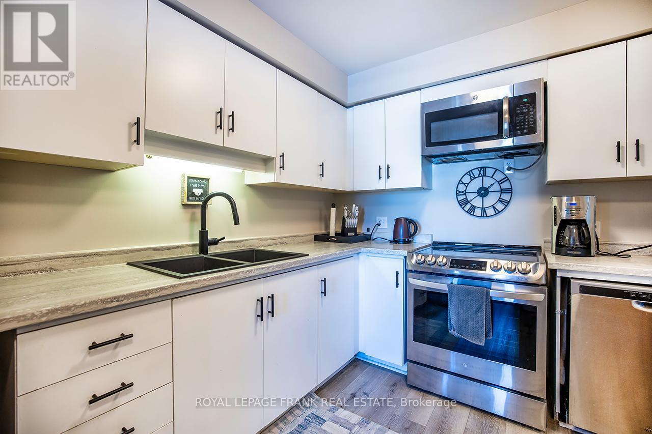 












9 - 433 MAY STREET

,
Brock (Beaverton),




Ontario
L0K1A0

