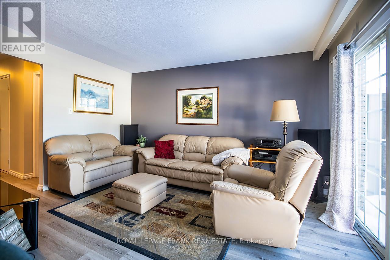 












9 - 433 MAY STREET

,
Brock (Beaverton),




Ontario
L0K1A0

