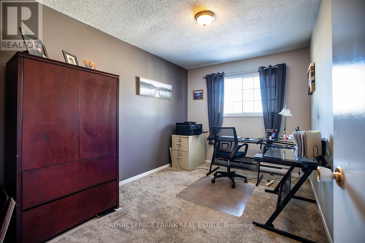 












9 - 433 MAY STREET

,
Brock (Beaverton),




Ontario
L0K1A0

