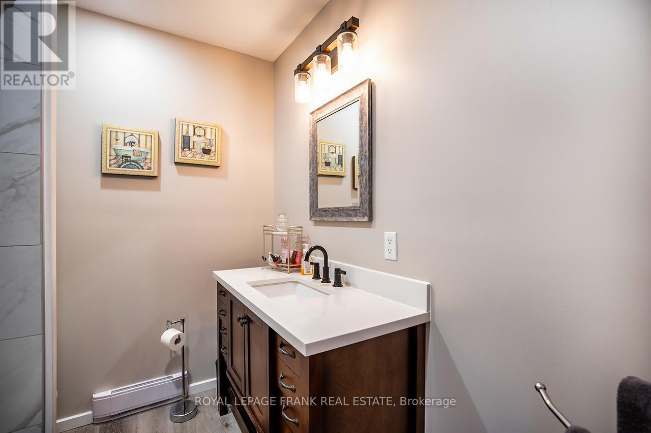 












9 - 433 MAY STREET

,
Brock (Beaverton),




Ontario
L0K1A0

