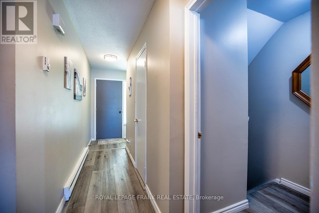 












9 - 433 MAY STREET

,
Brock (Beaverton),




Ontario
L0K1A0

