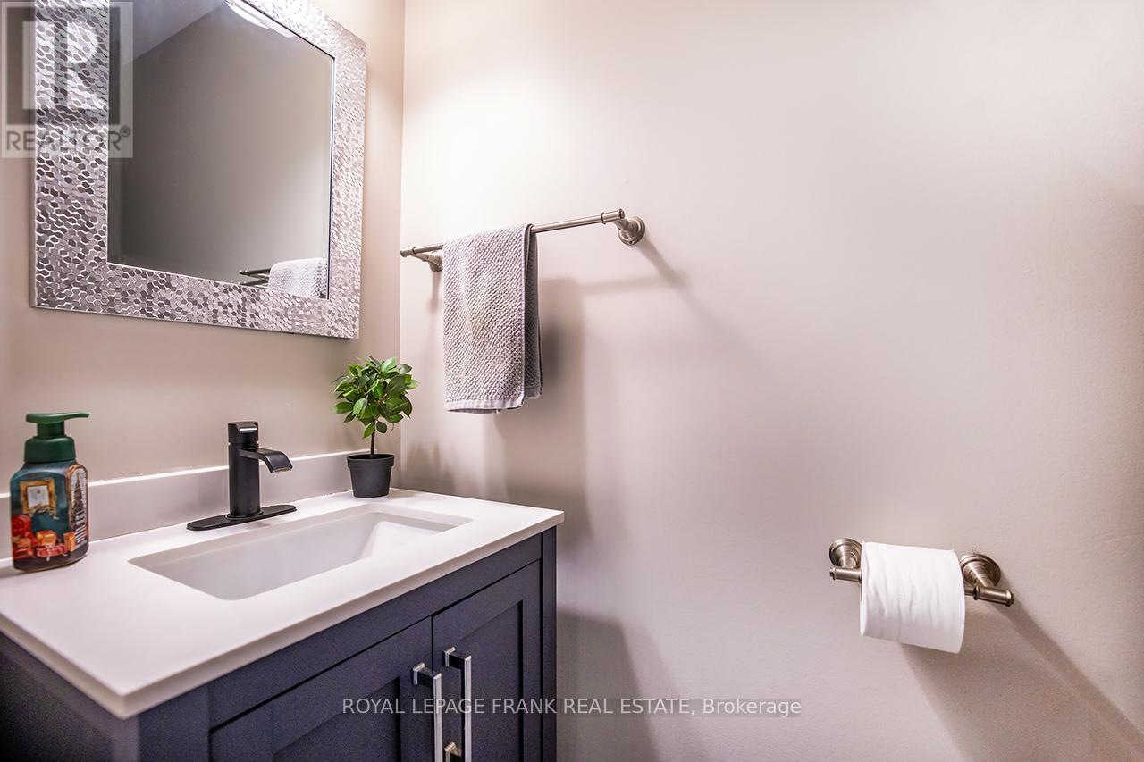 












9 - 433 MAY STREET

,
Brock (Beaverton),




Ontario
L0K1A0

