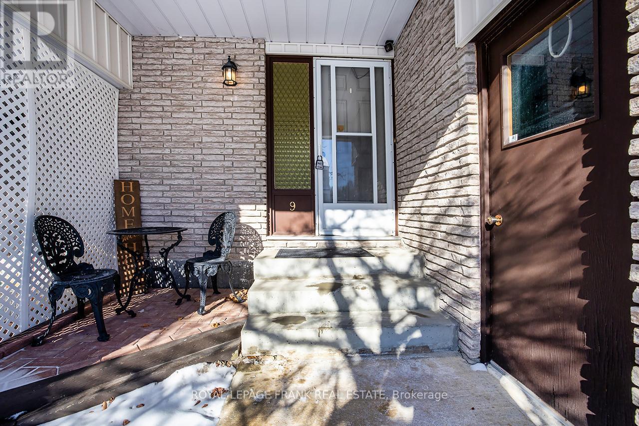 












9 - 433 MAY STREET

,
Brock (Beaverton),




Ontario
L0K1A0

