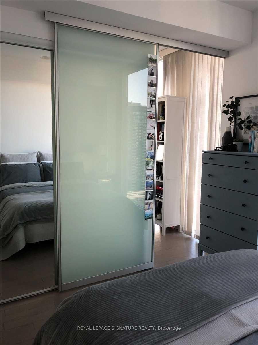 









101


Peter

Street, 2503,
Toronto,




ON
M5V 0G6

