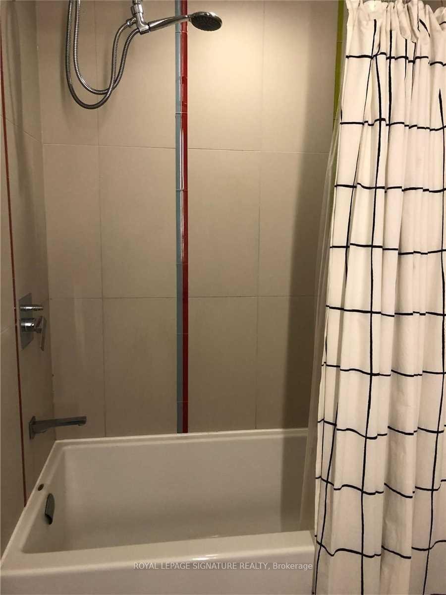 









101


Peter

Street, 2503,
Toronto,




ON
M5V 0G6

