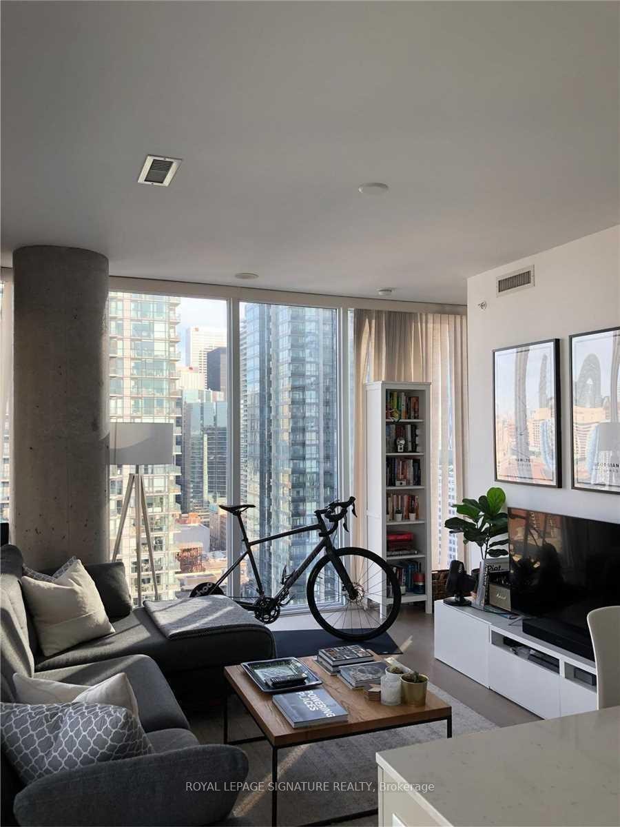 









101


Peter

Street, 2503,
Toronto,




ON
M5V 0G6

